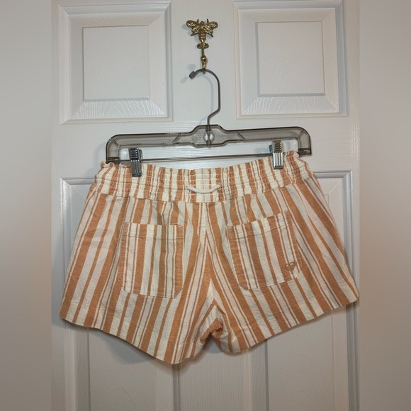 Roxy Oceanside Women’s Shorts Size Medium Striped Tan - Picture 3 of 4